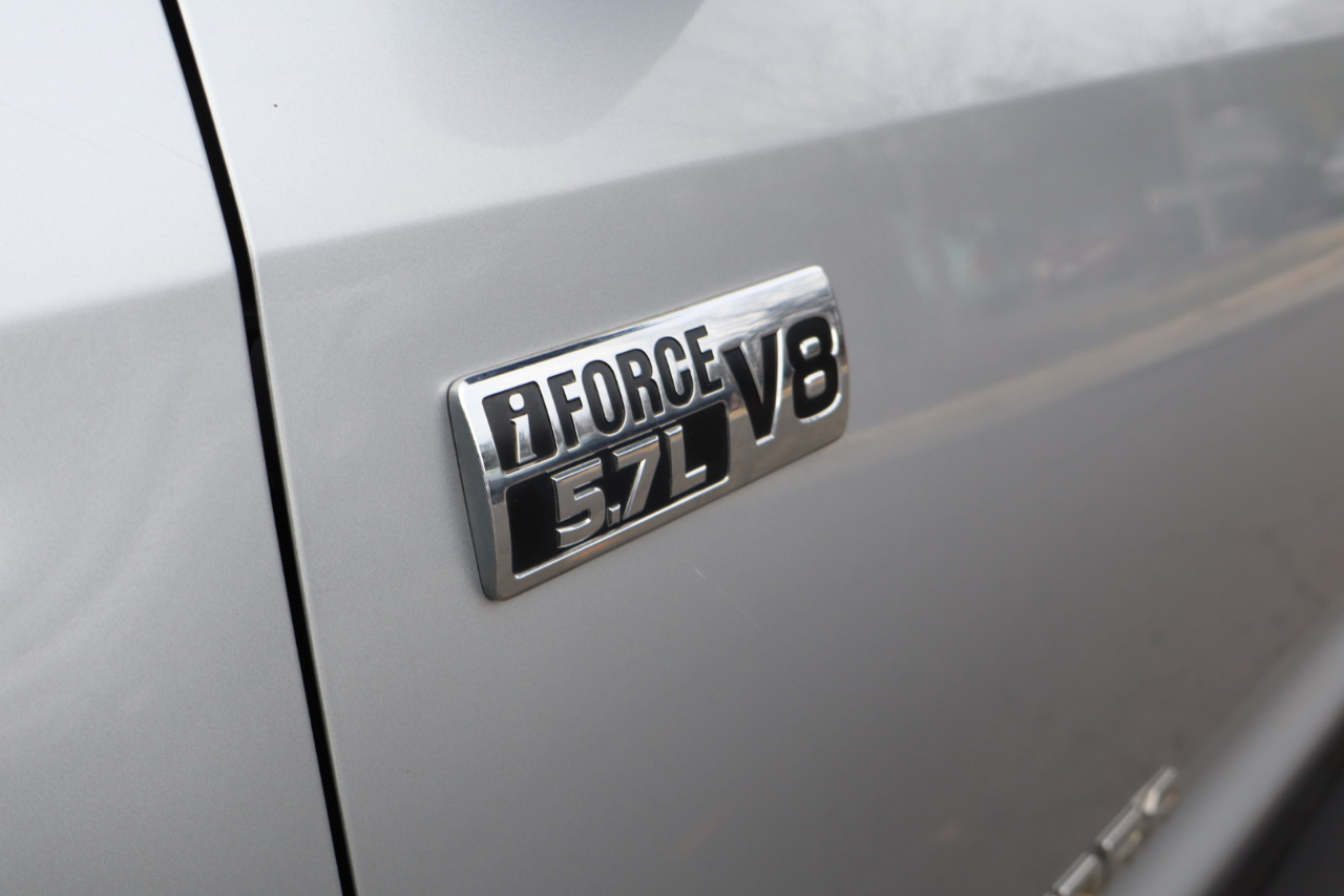 Toyota Tundra Limited 5.7L Double Cab 4WD 2018