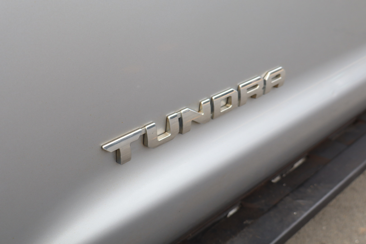 Toyota Tundra Limited 5.7L Double Cab 4WD 2018