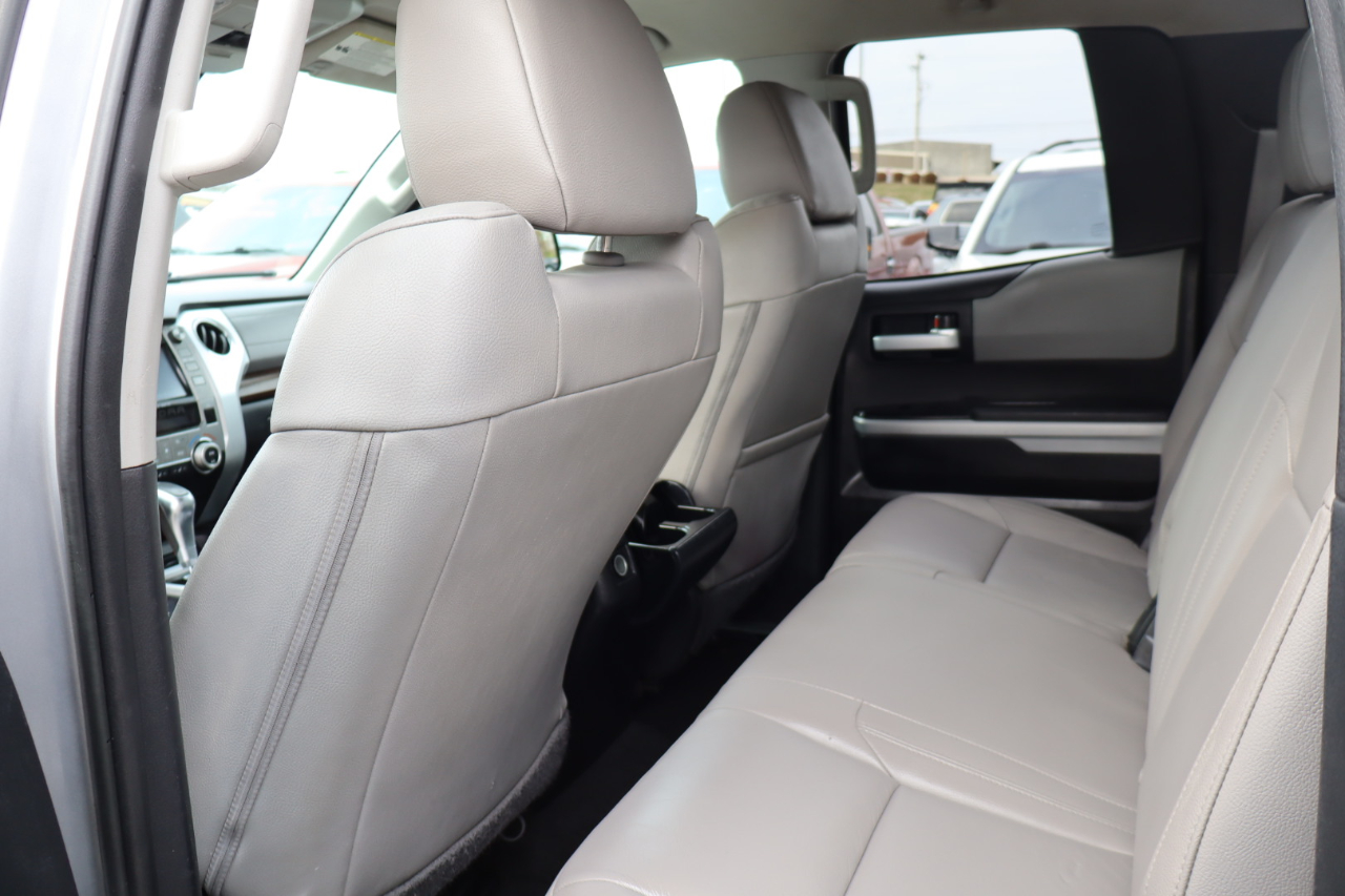 Toyota Tundra Limited 5.7L Double Cab 4WD 2018
