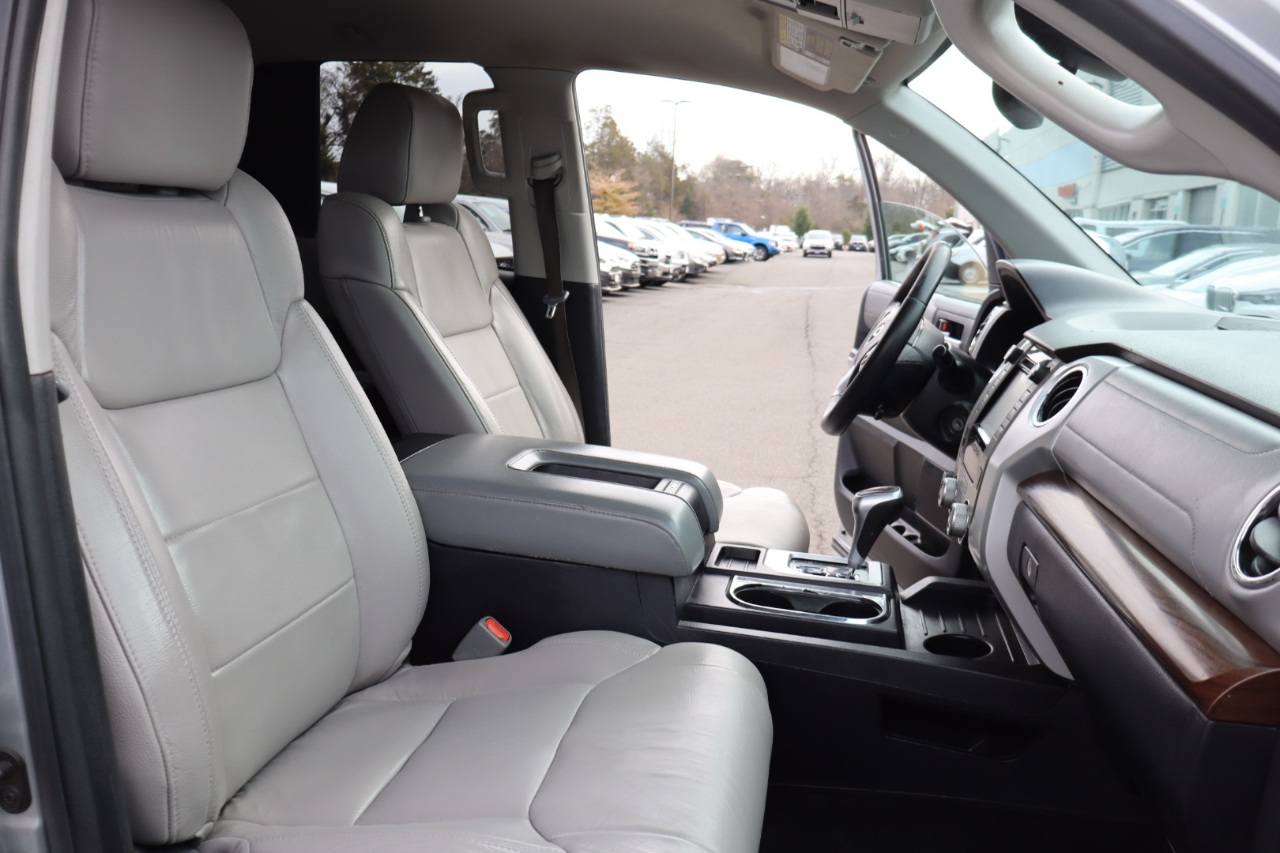 Toyota Tundra Limited 5.7L Double Cab 4WD 2018