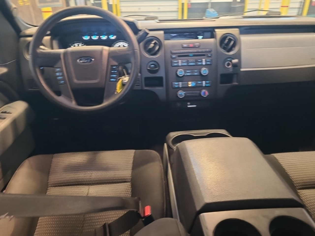 Ford F-150 STX SuperCrew 4WD 2014
