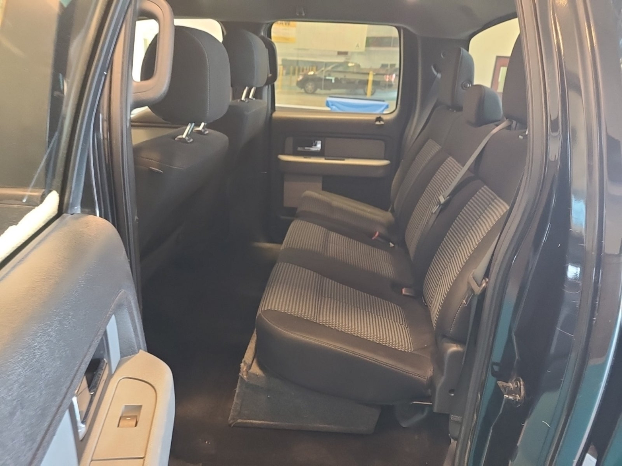 Ford F-150 STX SuperCrew 4WD 2014