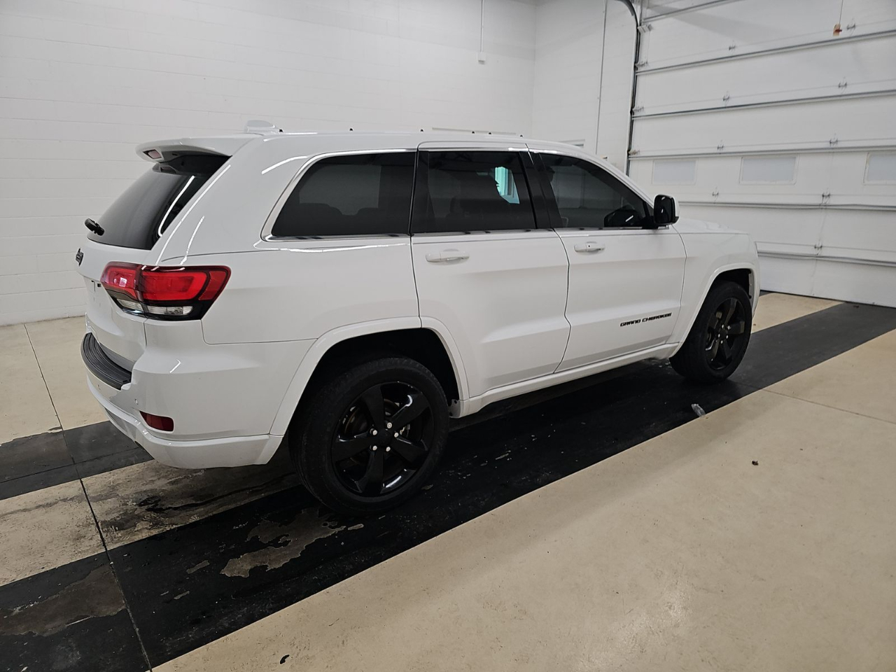 2015 Jeep Grand Cherokee Altitude's photo