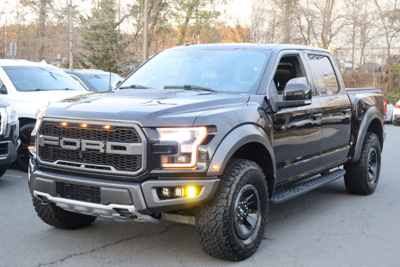 Ford F-150 Raptor SuperCrew 4WD 2018