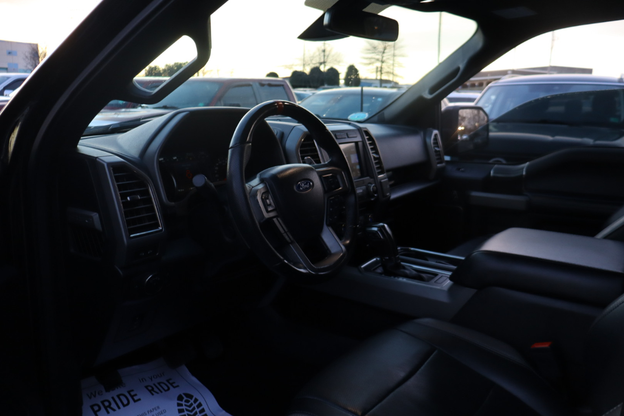 Ford F-150 Raptor SuperCrew 4WD 2018