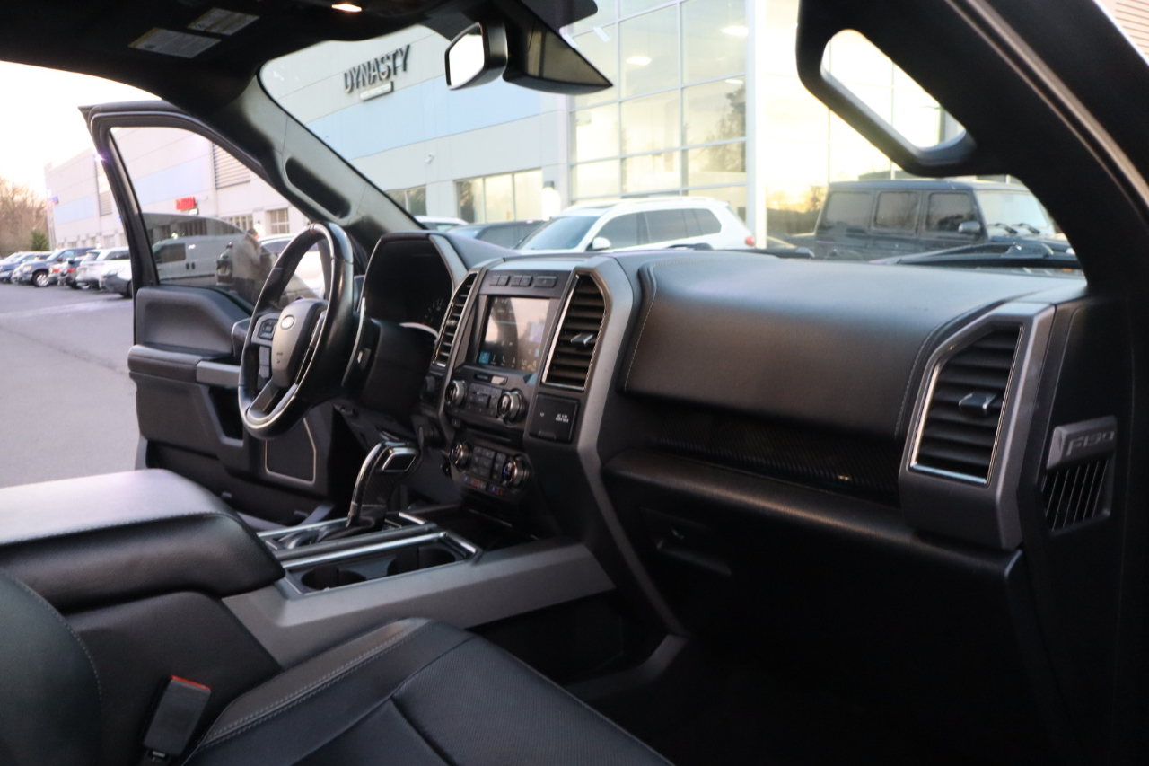 Ford F-150 Raptor SuperCrew 4WD 2018