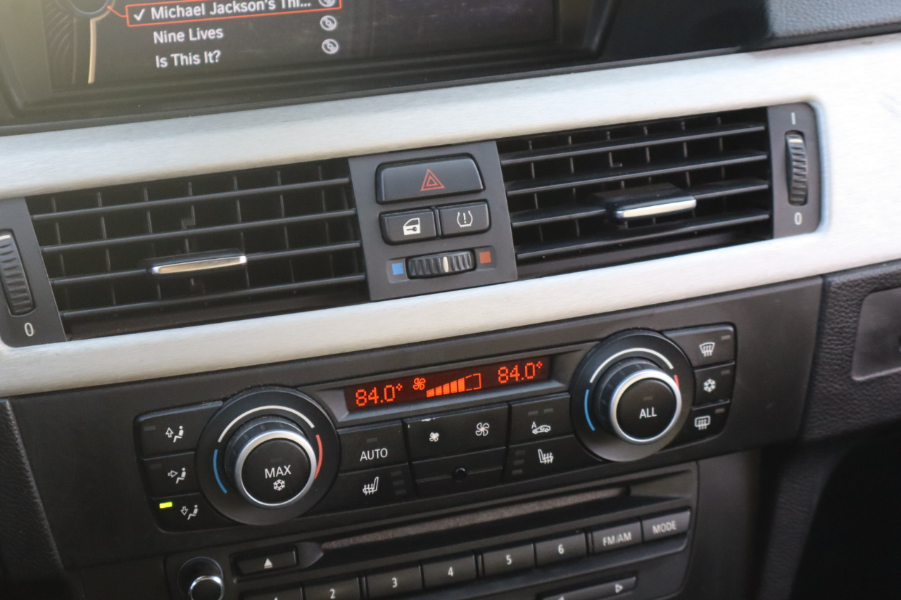 BMW M3 Convertible 2011