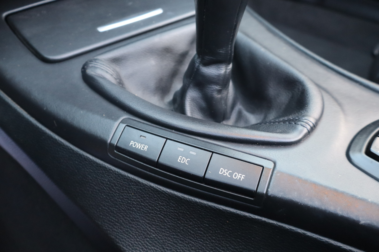 BMW M3 Convertible 2011