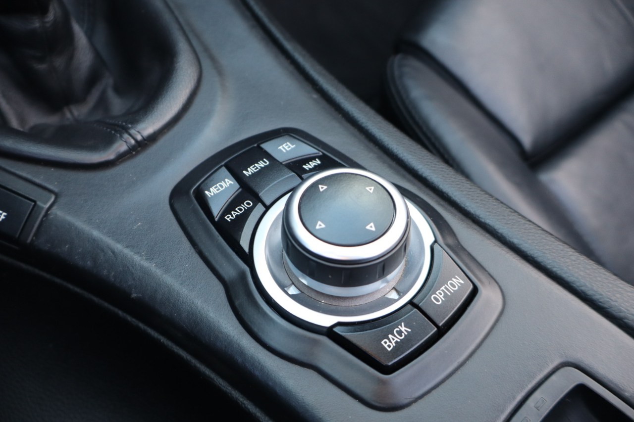 BMW M3 Convertible 2011