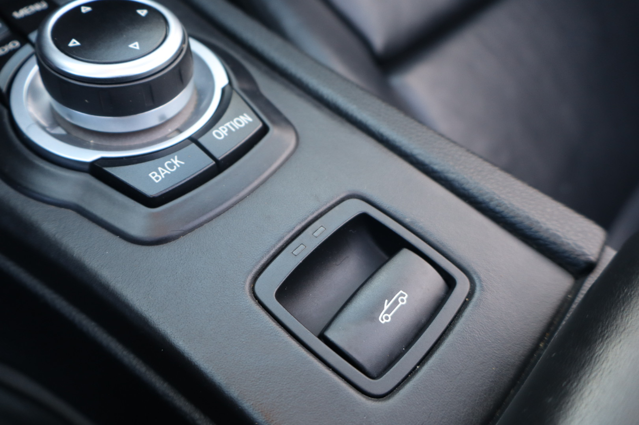 BMW M3 Convertible 2011