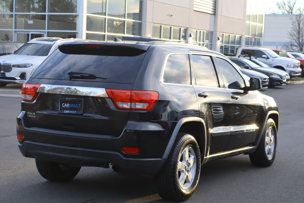 Jeep Grand Cherokee Laredo 4WD 2012