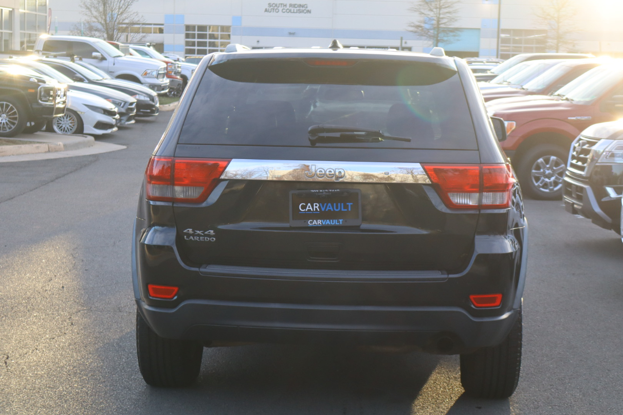 Jeep Grand Cherokee Laredo 4WD 2012