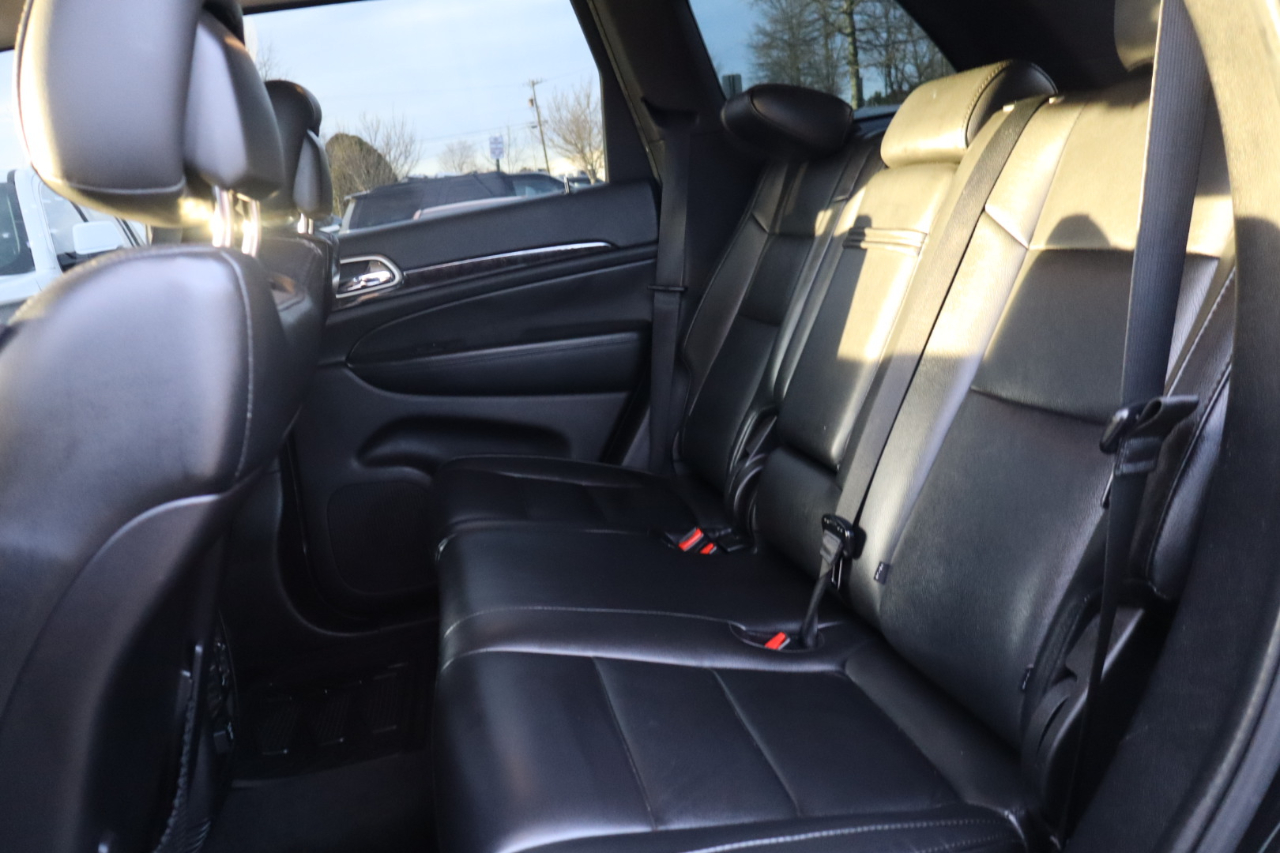 Jeep Grand Cherokee Laredo 4WD 2012