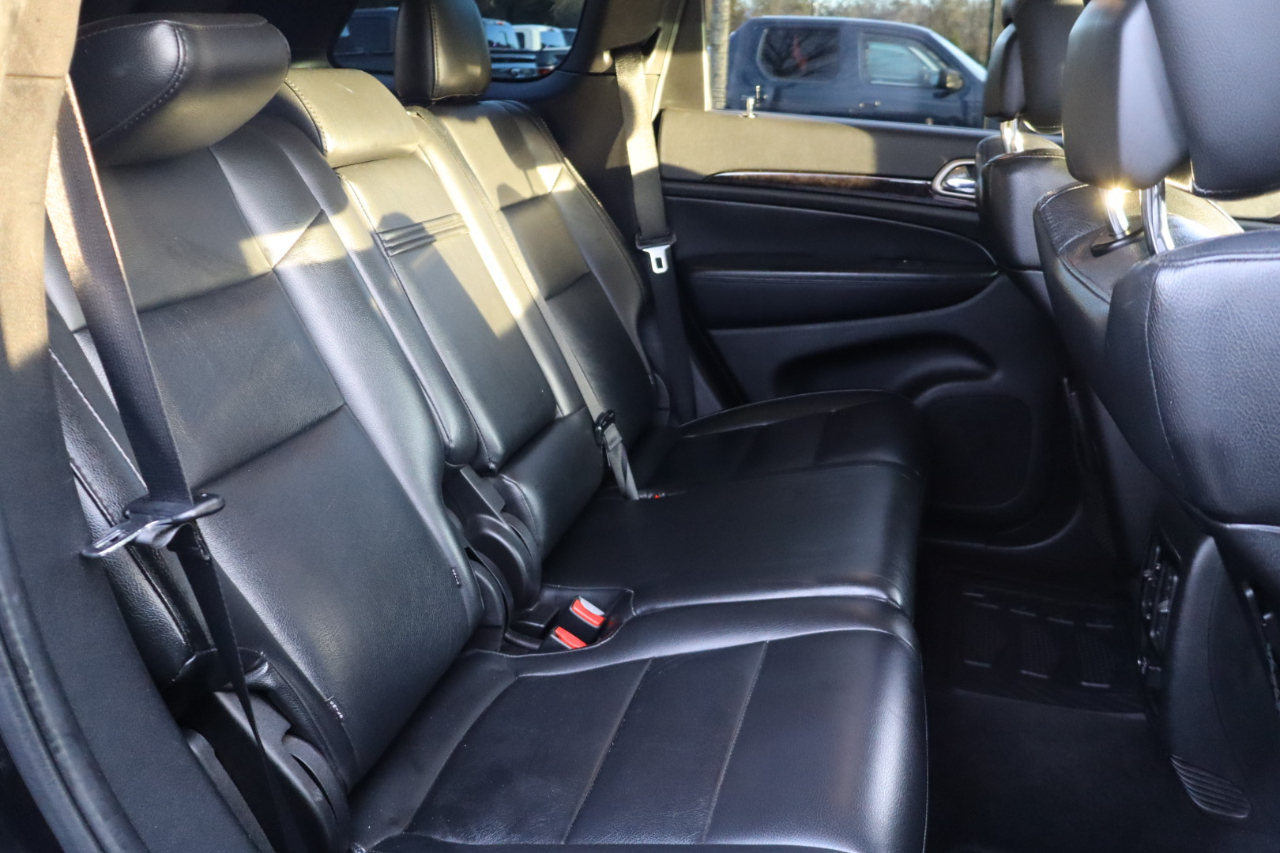 Jeep Grand Cherokee Laredo 4WD 2012