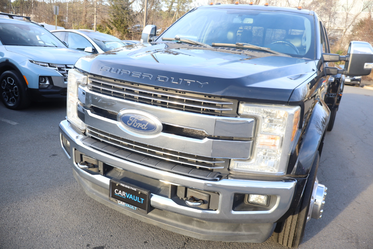 Ford F-450 SD Lariat Crew Cab DRW 4WD 2017