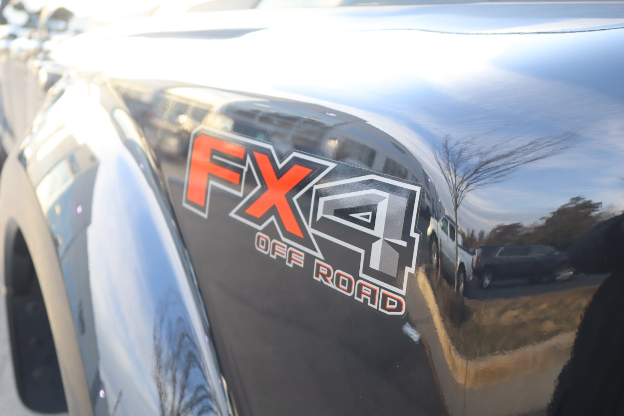 Ford F-450 SD Lariat Crew Cab DRW 4WD 2017