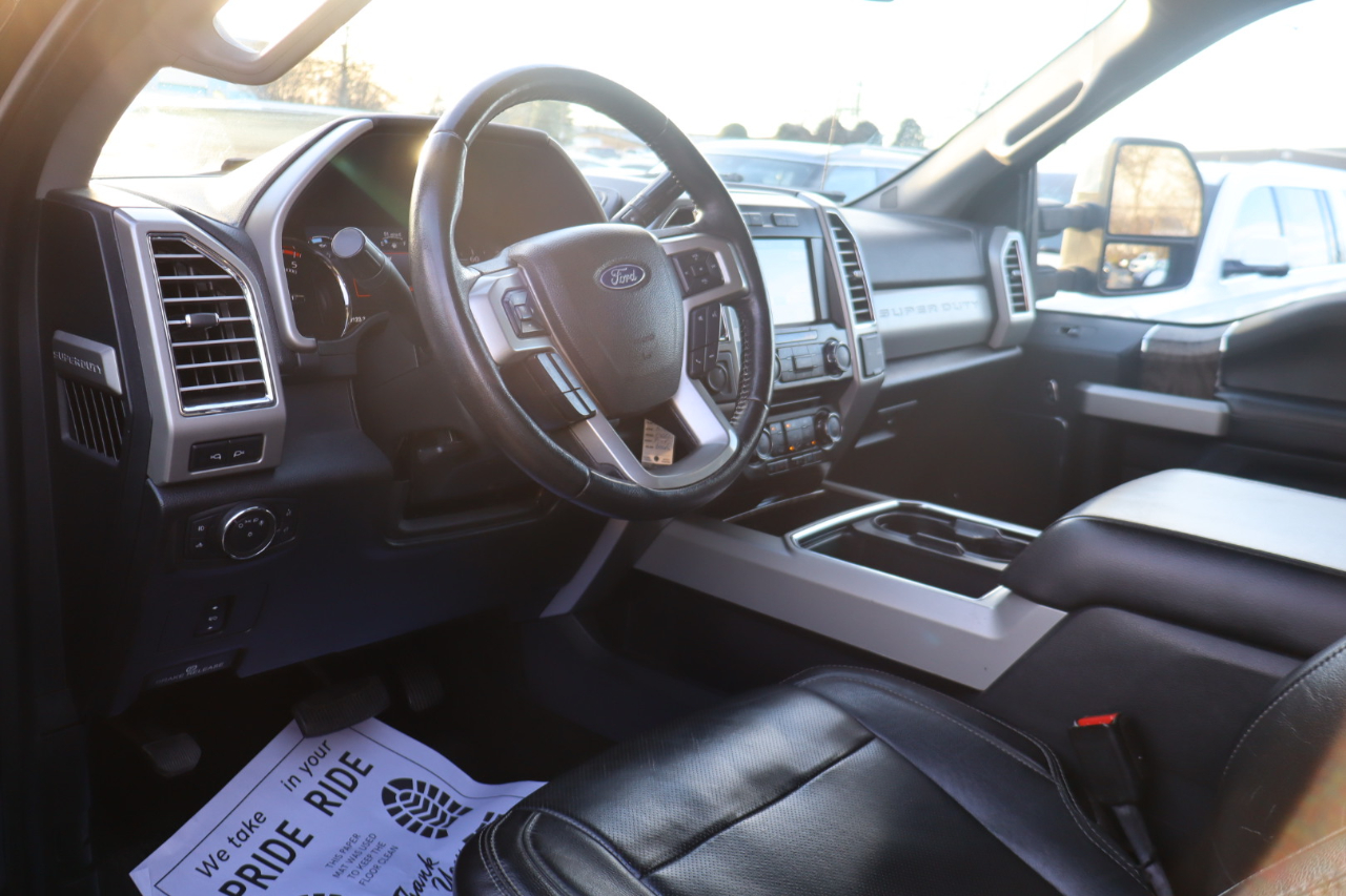 Ford F-450 SD Lariat Crew Cab DRW 4WD 2017