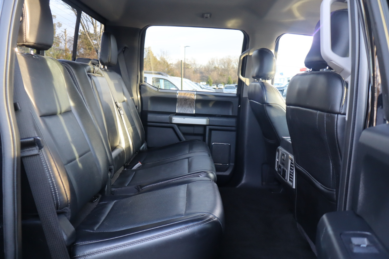 Ford F-450 SD Lariat Crew Cab DRW 4WD 2017