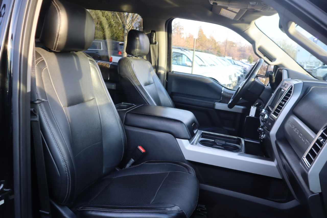 Ford F-450 SD Lariat Crew Cab DRW 4WD 2017