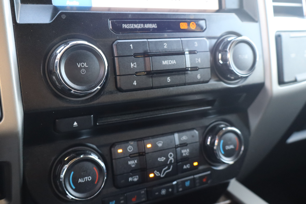 Ford F-450 SD Lariat Crew Cab DRW 4WD 2017