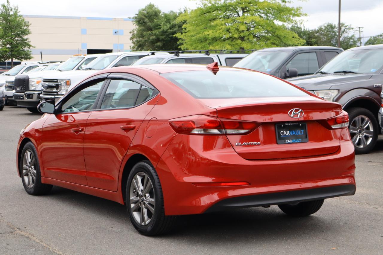 Hyundai Elantra Value Edition 6A 2017