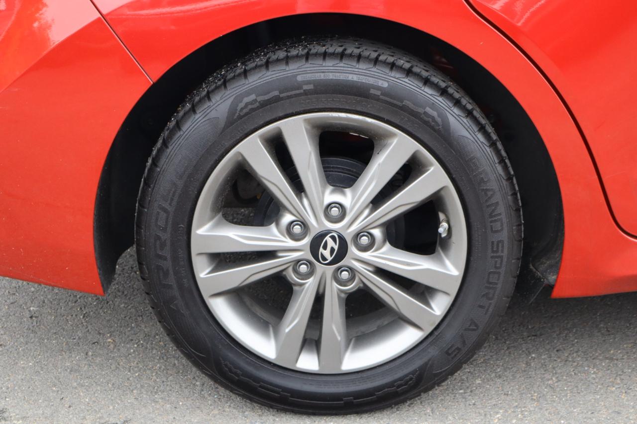 Hyundai Elantra Value Edition 6A 2017