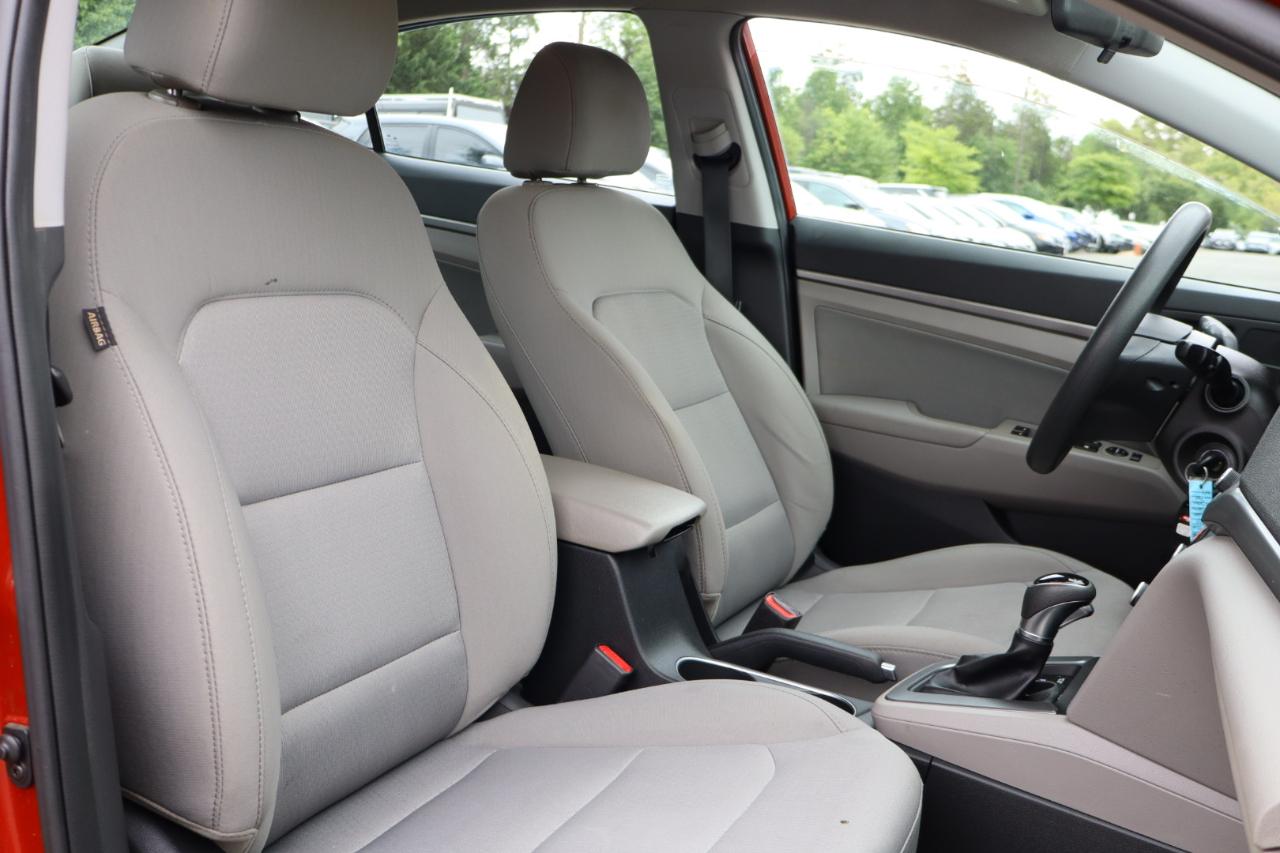 Hyundai Elantra Value Edition 6A 2017