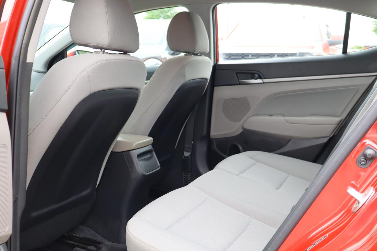 Hyundai Elantra Value Edition 6A 2017