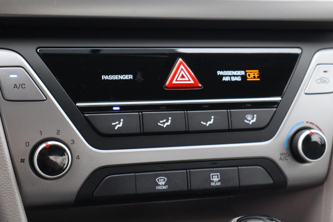 Hyundai Elantra Value Edition 6A 2017