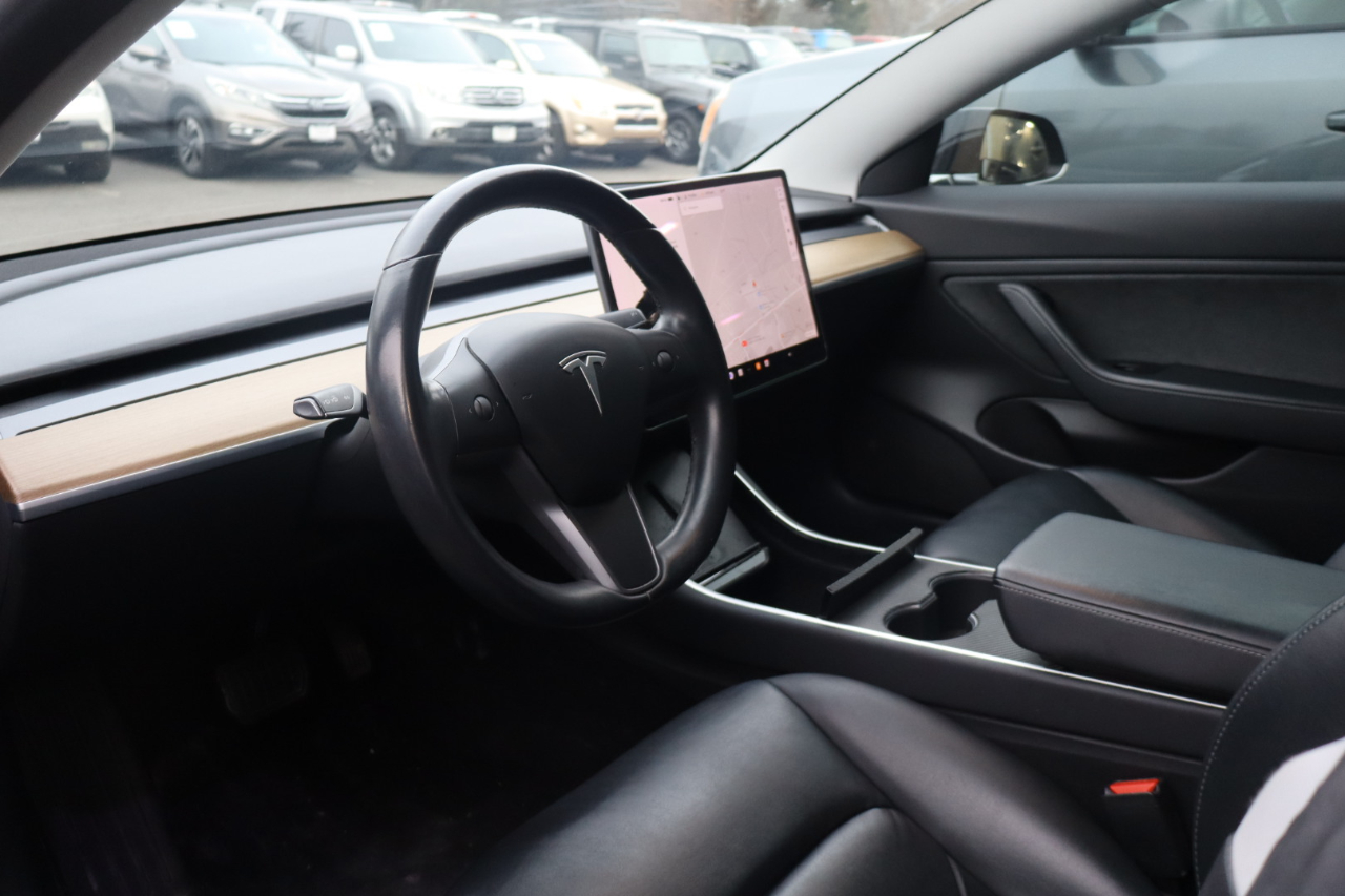 Tesla Model 3 Standard Range RWD 2019