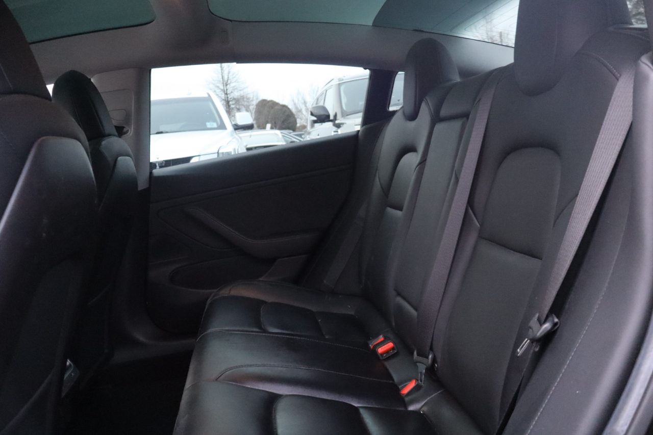 Tesla Model 3 Standard Range RWD 2019