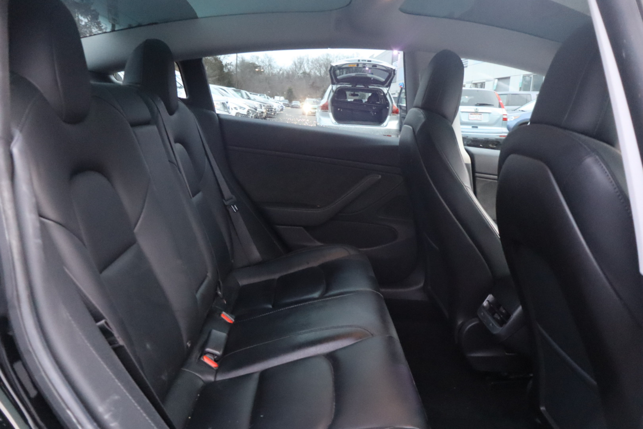 Tesla Model 3 Standard Range RWD 2019