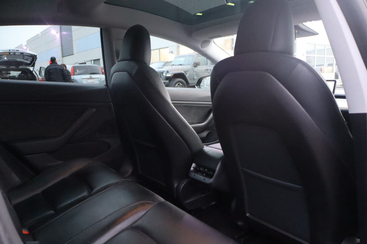 Tesla Model 3 Standard Range RWD 2019