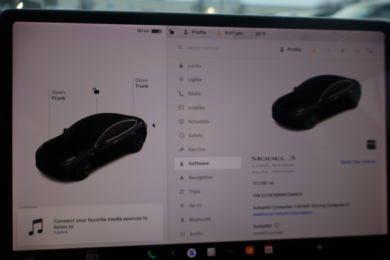 Tesla Model 3 Standard Range RWD 2019