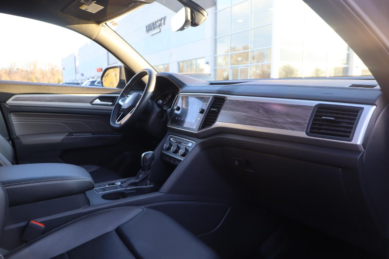 Volkswagen Atlas Cross Sport SE w/Technology 2021