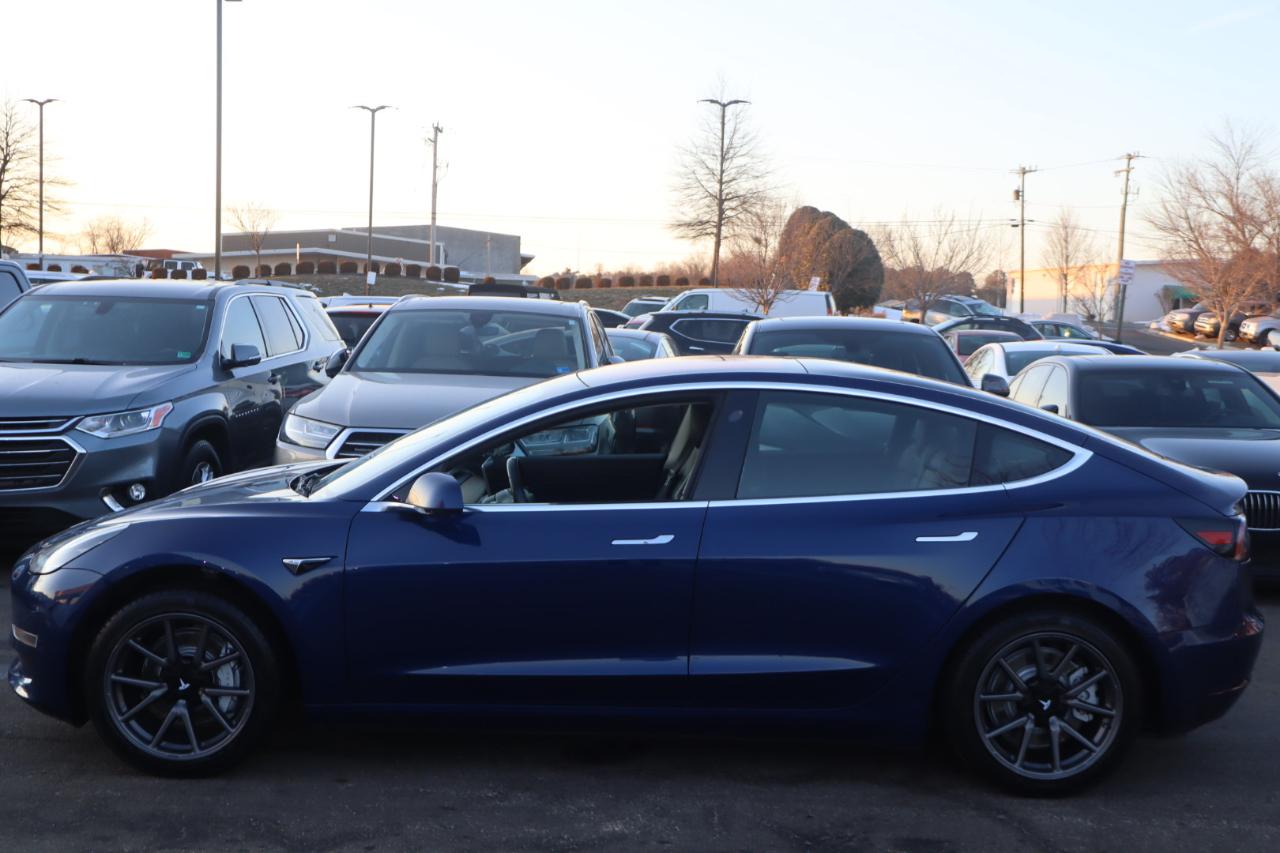 Tesla Model 3 Long Range 4D Sedan RWD 2018