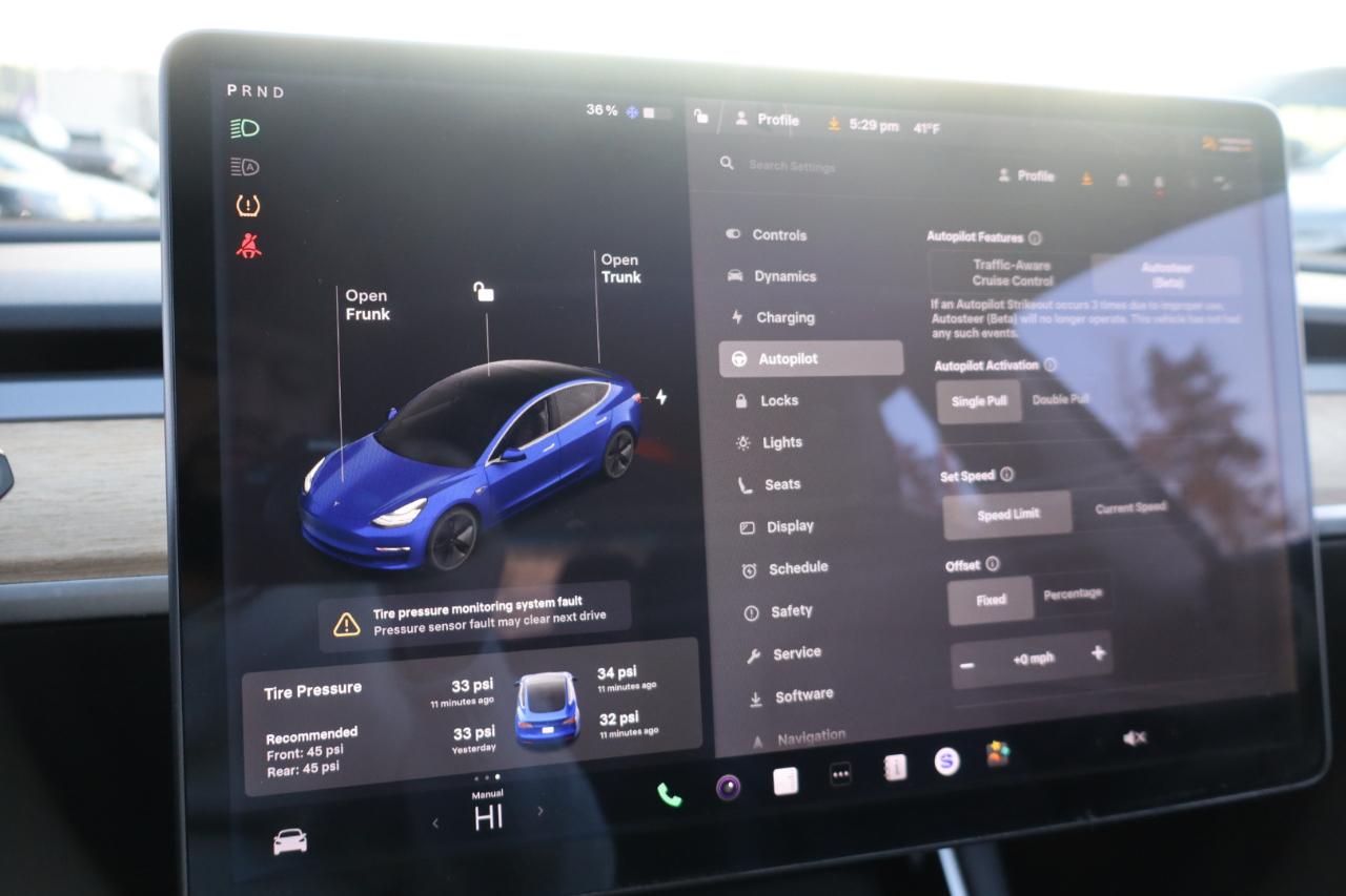 Tesla Model 3 Long Range 4D Sedan RWD 2018