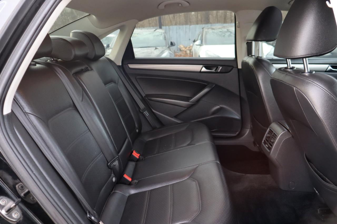 Volkswagen Passat 1.8T SE AT PZEV 2014