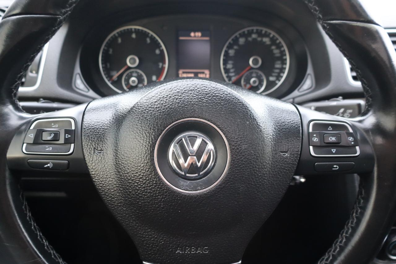 Volkswagen Passat 1.8T SE AT PZEV 2014