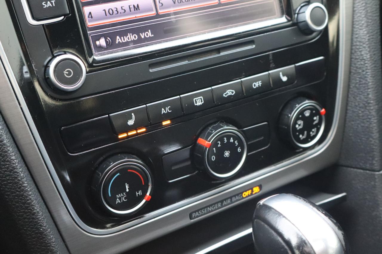 Volkswagen Passat 1.8T SE AT PZEV 2014