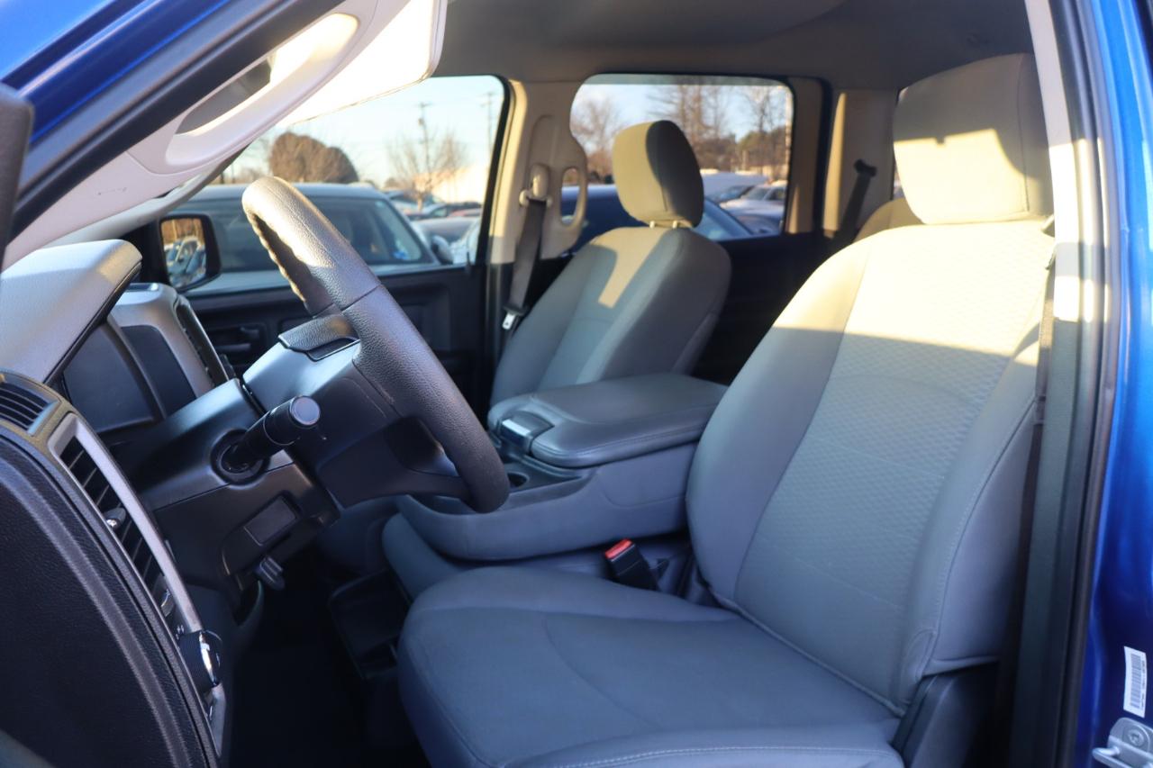 RAM 1500 Tradesman Crew Cab SWB 2WD 2018