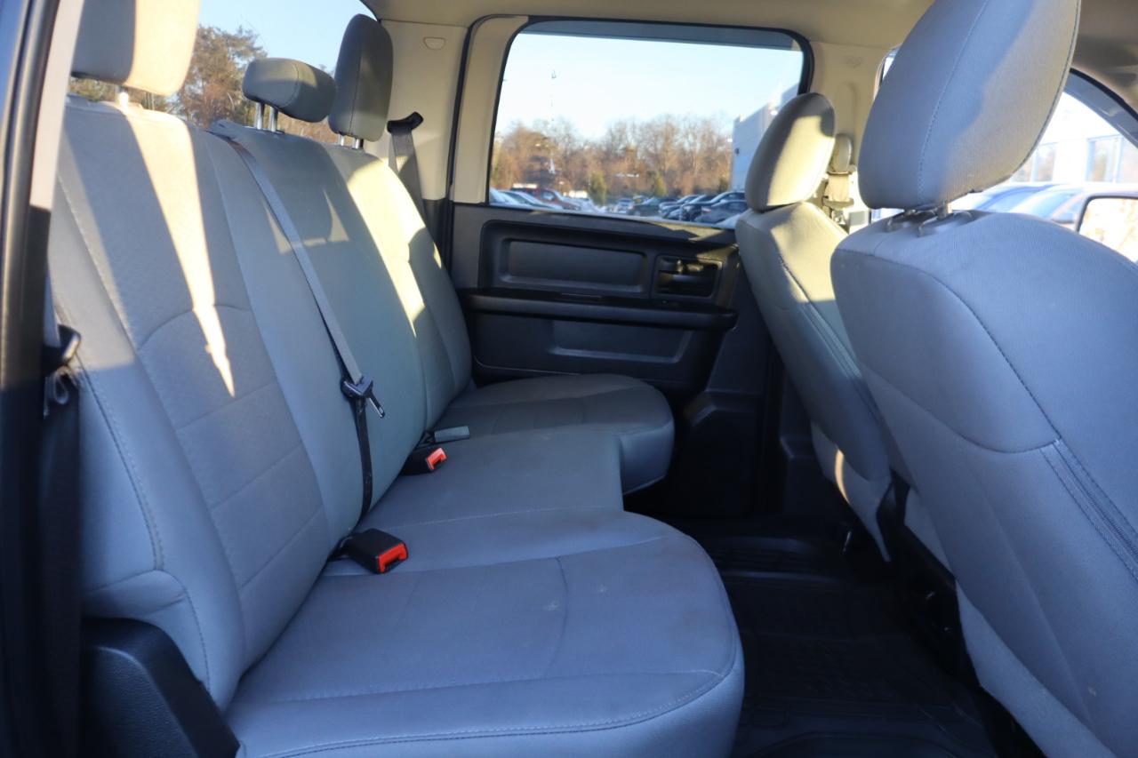 RAM 1500 Tradesman Crew Cab SWB 2WD 2018