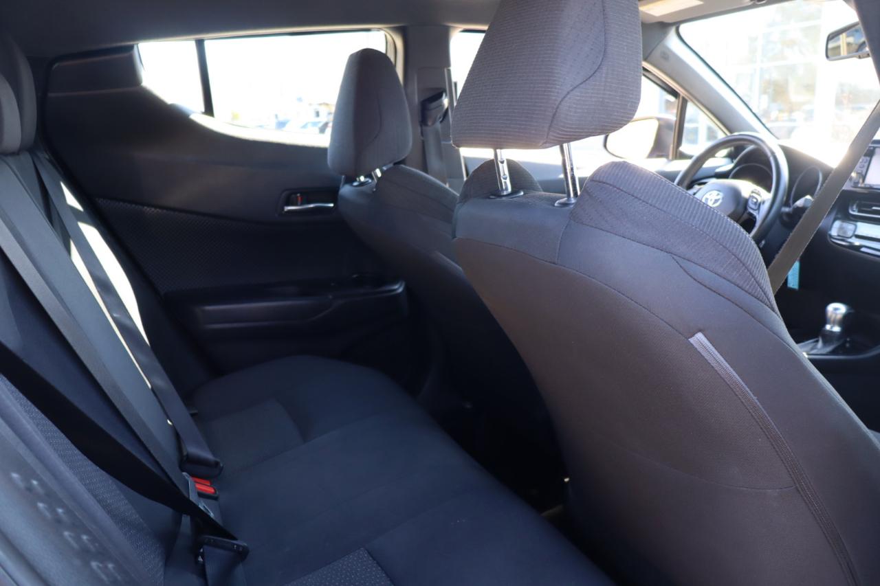 Toyota C-HR XLE 2018