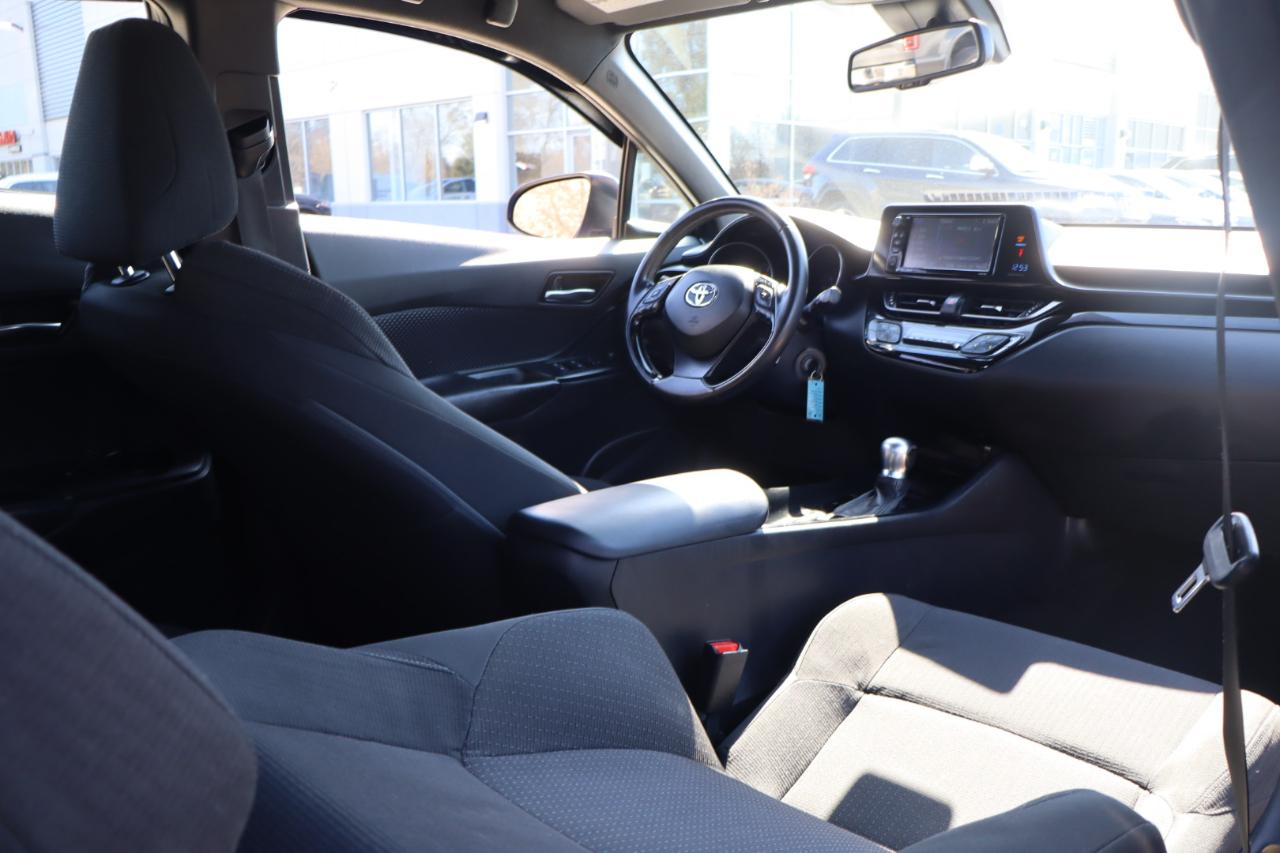 Toyota C-HR XLE 2018