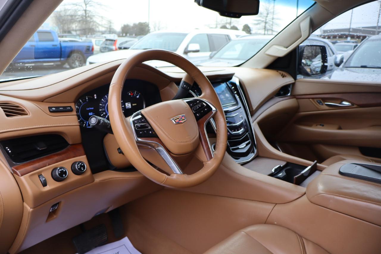 Cadillac Escalade ESV Platinum 4WD 2016