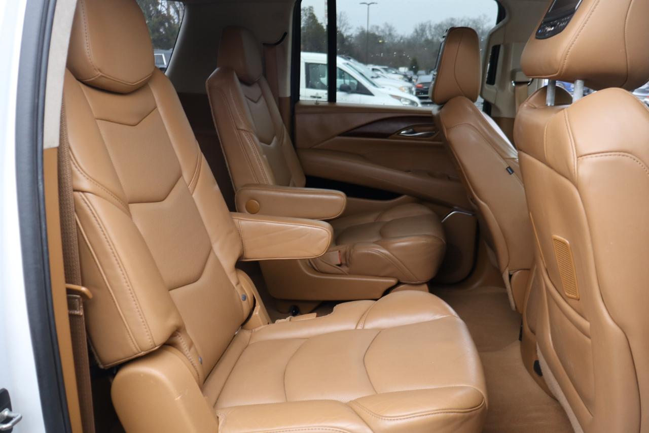 Cadillac Escalade ESV Platinum 4WD 2016