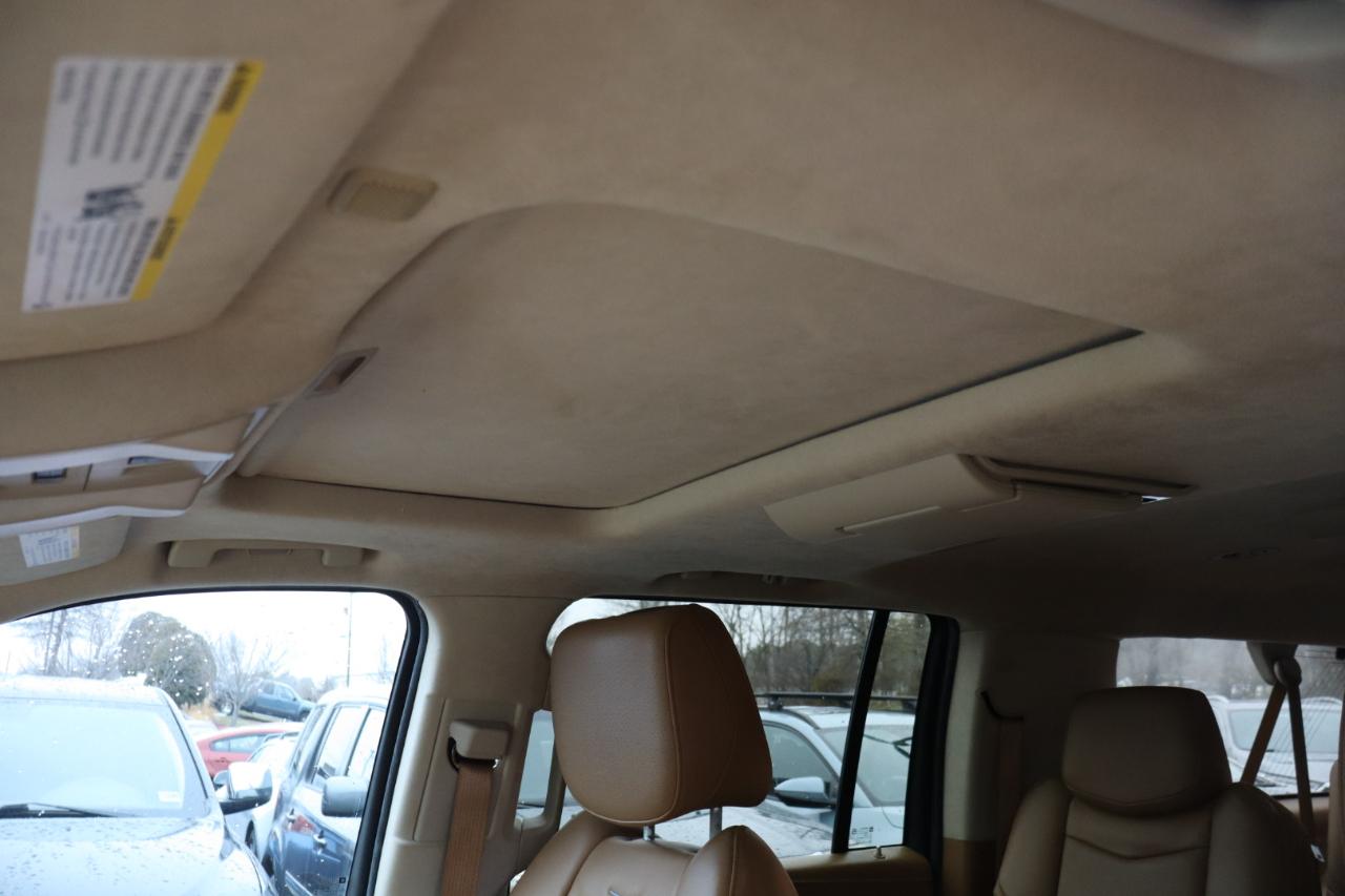 Cadillac Escalade ESV Platinum 4WD 2016