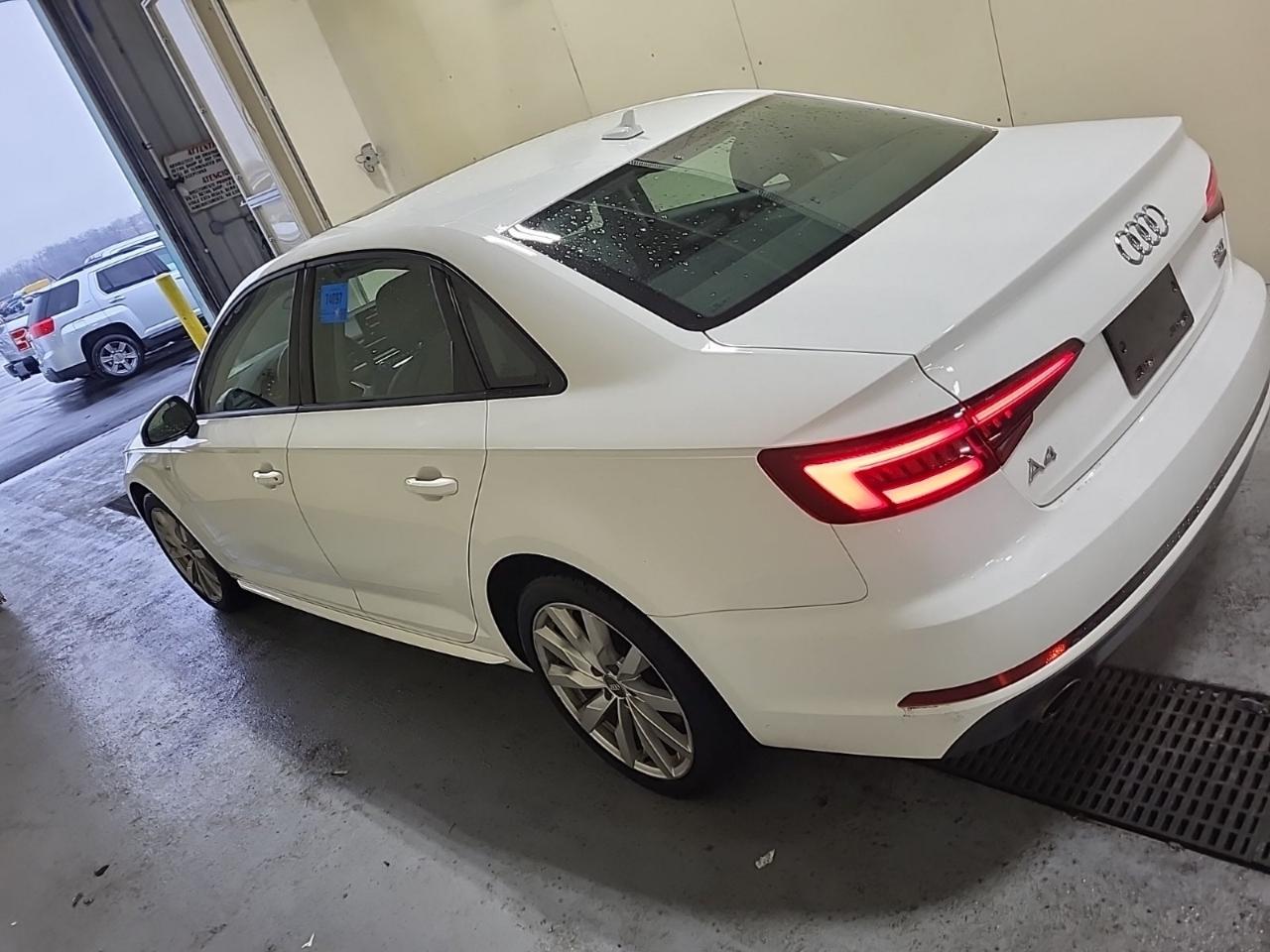 Audi A4 2.0 TFSI Premium quattro 7A 2018