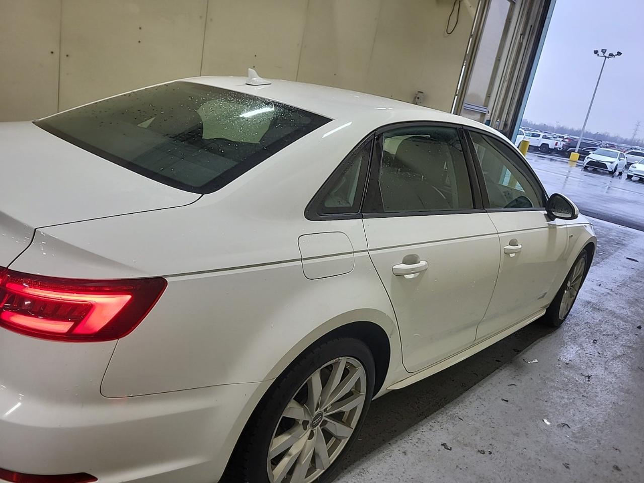 Audi A4 2.0 TFSI Premium quattro 7A 2018