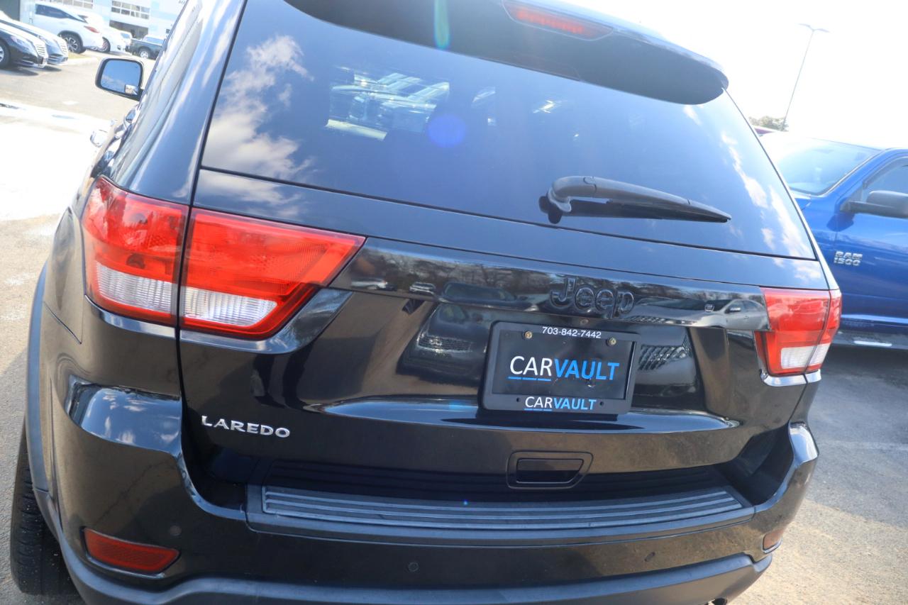 Jeep Grand Cherokee Laredo 2WD 2012